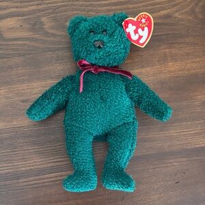 2001 Holiday Teddy - official Ty Beanie Baby with tag. In like new condition.